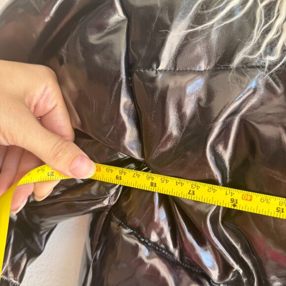 ASOS DESIGN Metallic Mongolian Faux Fur Padded Jacket – Size 0 - Picture 9 of 9